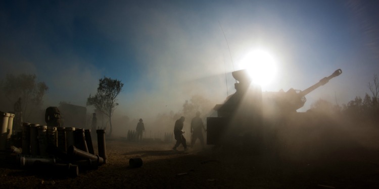 IDF artillery during Operation Protective Edge