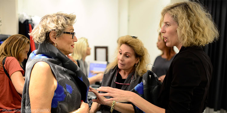 sraelis seen shopping during the first Tel Aviv Fashion Night.