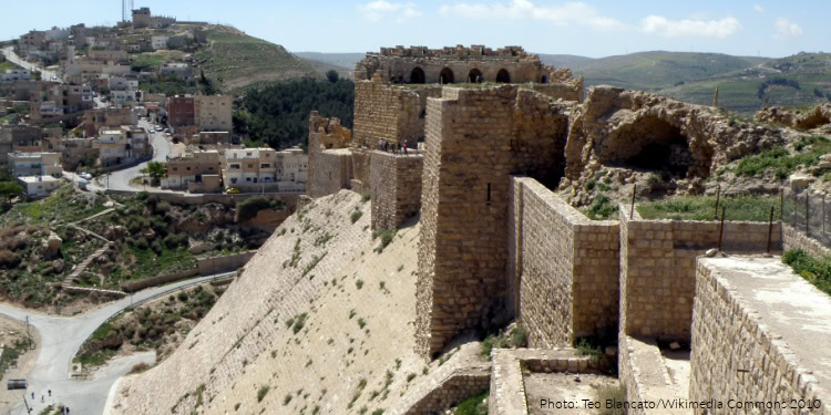glish: Al Karak castle in Jordan Español: Castillo de Al Karak o Kerak en Jordania Date April 2010 Source Own work Author Teo Blancato