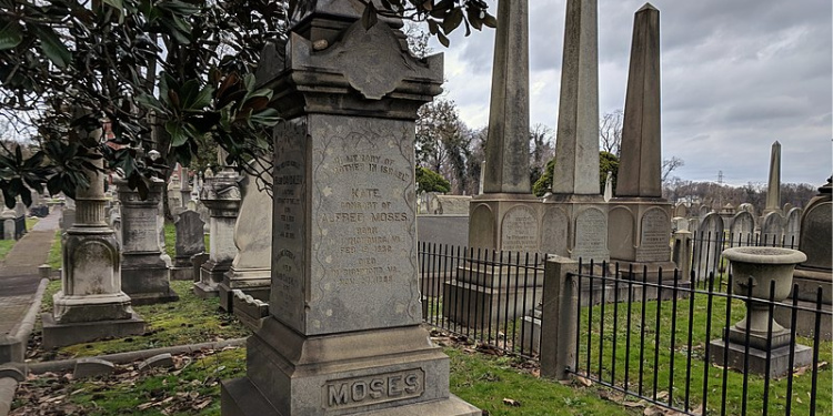 Hebrew Cemetery in Richmond, VA
