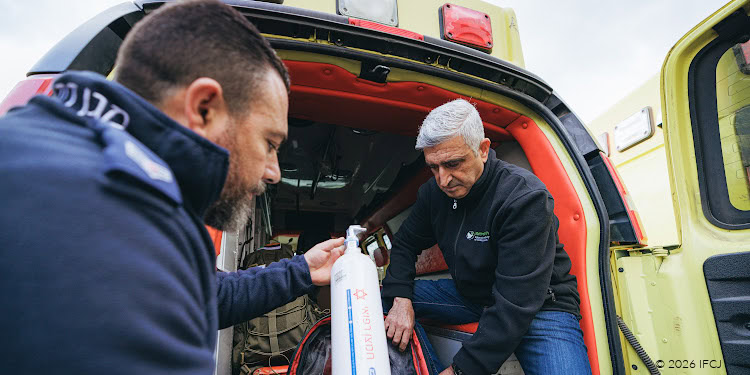 Magen David Adom and IFCJ ambulances and medical rescue bags ready for distribution to Druze and Christian communities in Syria.