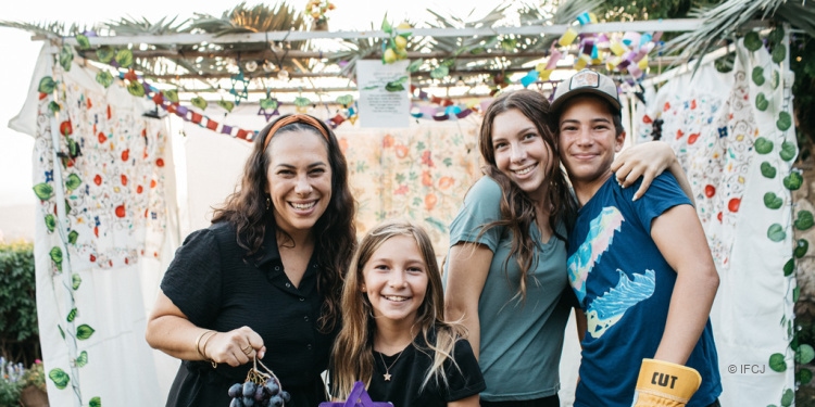 Sukkot, sukkah, holiday