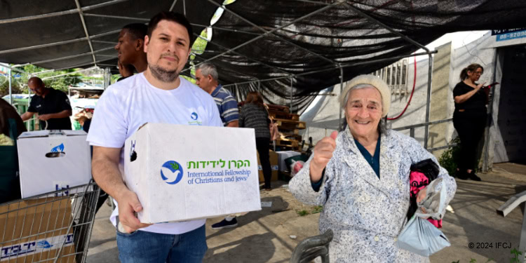 The Fellowship distributes Passover food boxes to elderly.