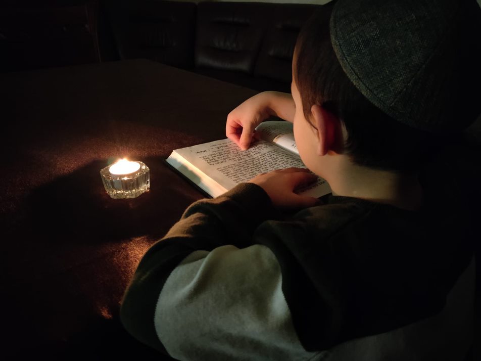 Child studies in the dark