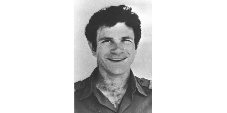 Yonatan "Yoni" Netanyahu
(Photo: GPO)