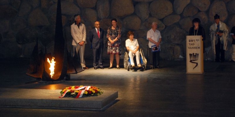 Yad Vashem ceremony for Dr. Manuel Munoz Borrero, Righteous Gentile from Ecuador