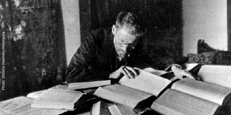 Eliezer Ben Yehuda at his desk in Jerusalem