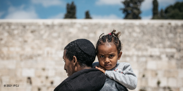 Ethiopian olim at Western Wall where they bring prayers