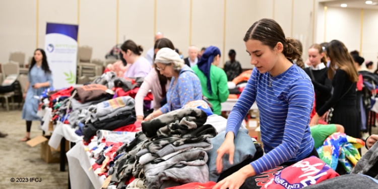 Clothing, evacuees,