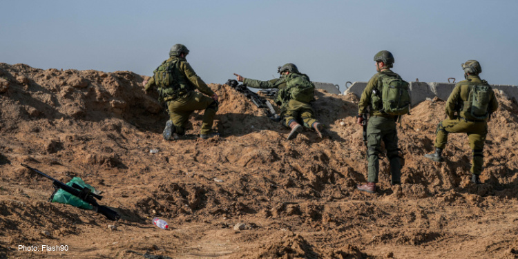 Israeli soldiers, Israeli-Gaza border, war