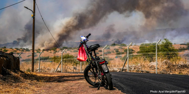 Smoke and fire rise from a fire which broke out from missiles fired from Lebanon, outside Kibbutz Shamir, northern Israel, August 15, 2024. Photo by Ayal Margolin/Flash90