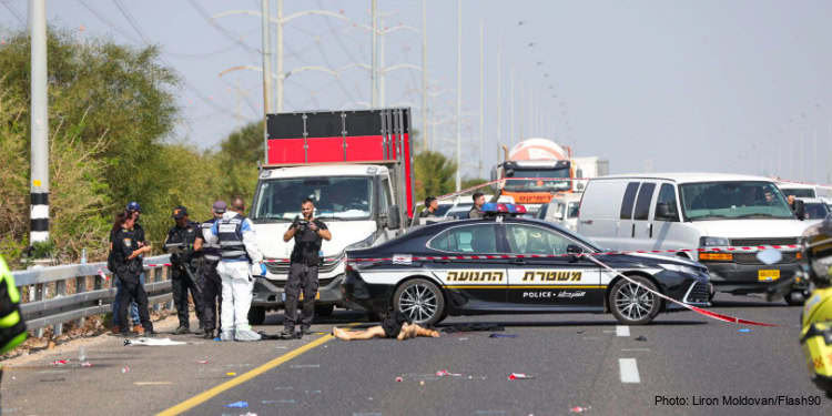 Israeli security and rescue forces and the scene of a Terror shooting attack on road number 4 near Yavne, October 15, 2024.