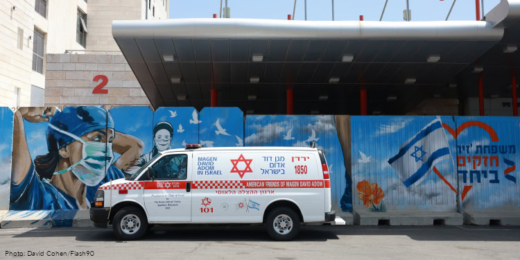 Medical teams at Ziv Medical Center in Northern Israel work in an fortified medical ward during the ongoing war between Israel and Iran, on June 24, 2025. Photo by David Cohen/Flash90 *** Local Caption *** ··È˙ ÁÂÏÈÌ ÊÈÂ ·Ó¯Á·ÈÌ ÓÂ‚ÈÌ ·Ó‰ÏÍ ‰ÓÏÁÓ‰ ÚÌ ‡È¯‡Ô ˙ÈÂ˜Â˙ ÓÁÏ˜‰ ÓÓÂ‚˙ Óˆ· ·ÈËÁÂÈ ÓÏÁÓ‰ ‡È¯‡Ô ¯ÁÂ· ÈÂÌ ÈÂÌ È˘¯‡Ï