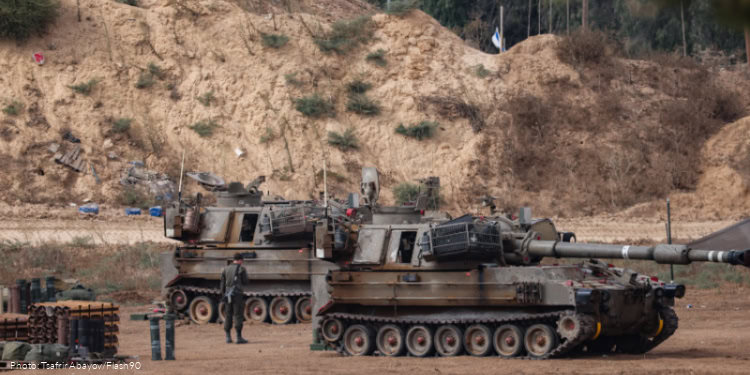Israeli soldiers seen on the Israeli border with the Gaza Strip, September 19, 2025.