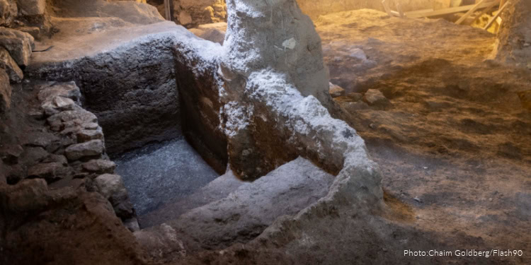 A view of an archaeological site with the remains of a mikveh, a ritual purification bath, beneath the Western Wall in Jerusalem’s Old City, December 30, 2025. Photo by Chaim Goldberg/Flash90