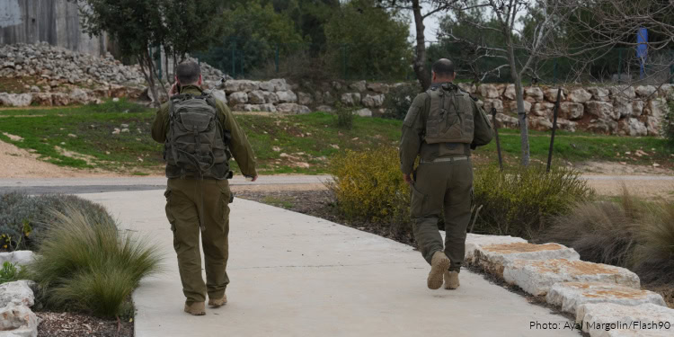 Israeli soldiers observe the Israeli border with Lebanon during an incident of suspected infiltration from Lebanon, on February 6, 2026.