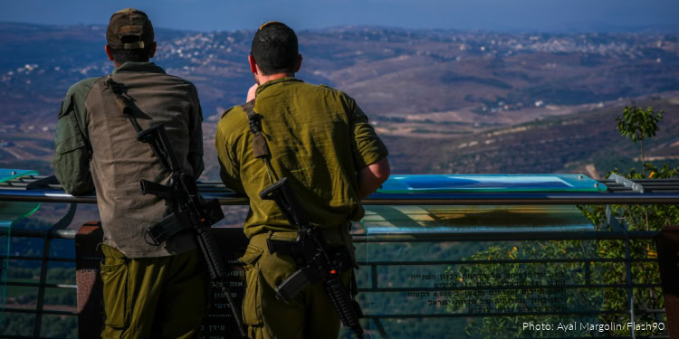 Israeli soldiers visit at a viewpoint overlooking southern Lebanon, August 5, 2026. Photo by Ayal Margolin/Flash90