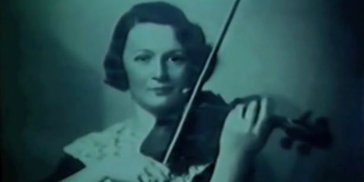 Ilona Feher playing violin
