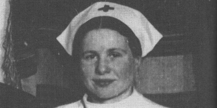 Black and white image of Irina Sendler, the nurse who saved Jewish children from the Warsaw Ghetto.