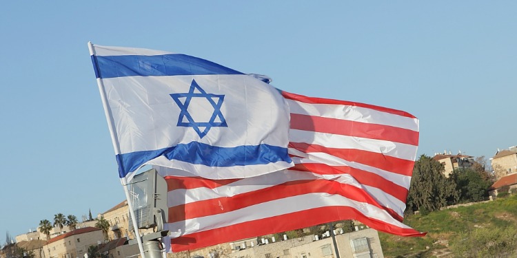 Israeli and American flags in Jerusalem