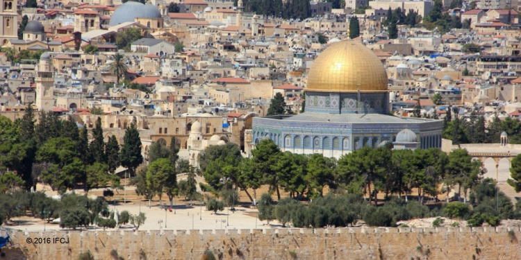 Jerusalem, with Dome of the Rock in foreground