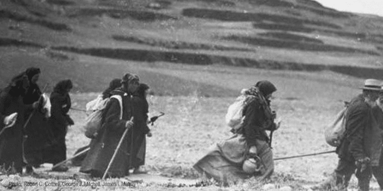 Jewish immigrants walk to Palestine
