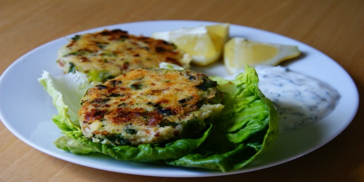 Plate of keftes de prasa, or leek patties, a tradition to celebrate Rosh Hashanah and also as a sign of spring. Get this delicious holiday recipe today.