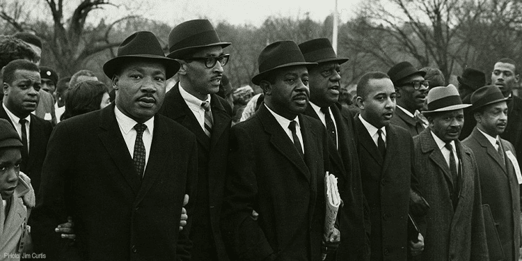 MLK marching with a group of men