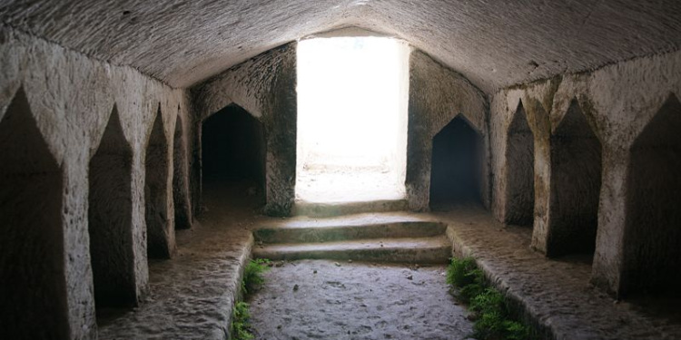 Archaeology site of cemetery cave in Tel Maresha