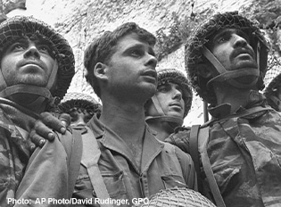 IDF soldiers standing together in their uniforms during the Six-Day war. 