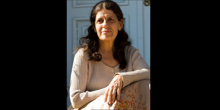 Portrait image of Mirik Snir, beloved Israeli author.