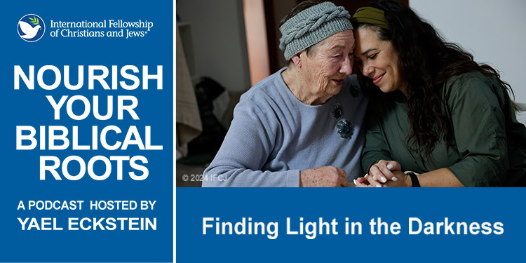Yael Eckstein comforts an elderly Jewish woman