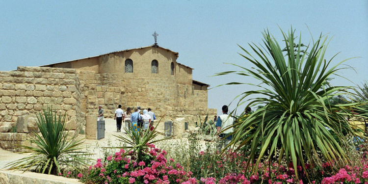 Visitors to Mount Nebo