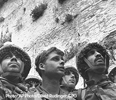 Paratroopers in the Six-Day War at the Western Wall