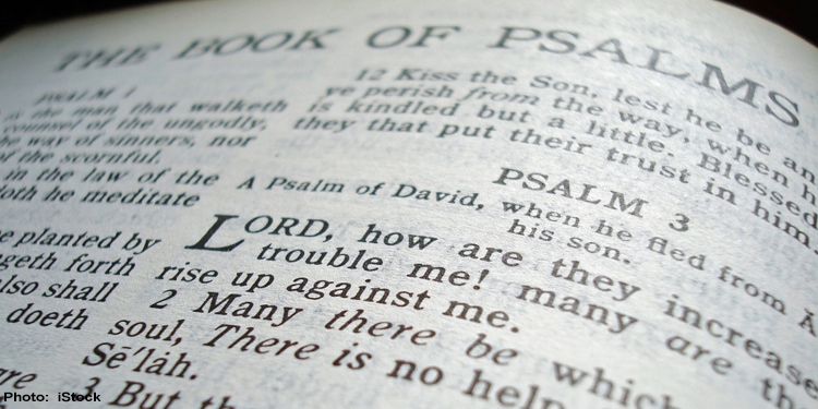 Close up image of scripture in the Book of Psalms.