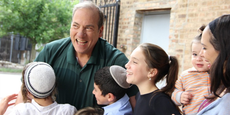 Rabbi Eckstein with his daughter and grand kids.