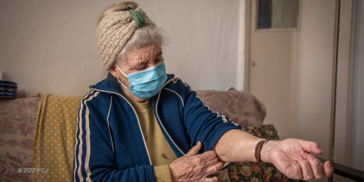 Anna, elderly woman in Israel who survived the Holocaust