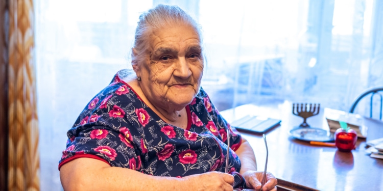 Dolores, an elderly Jewish woman who has found a friend in The Fellowship