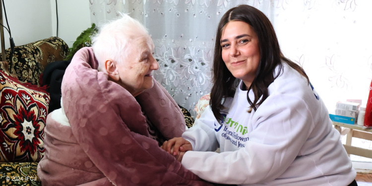 elderly, IFCJ, winter assistance, winter warmth, Israel