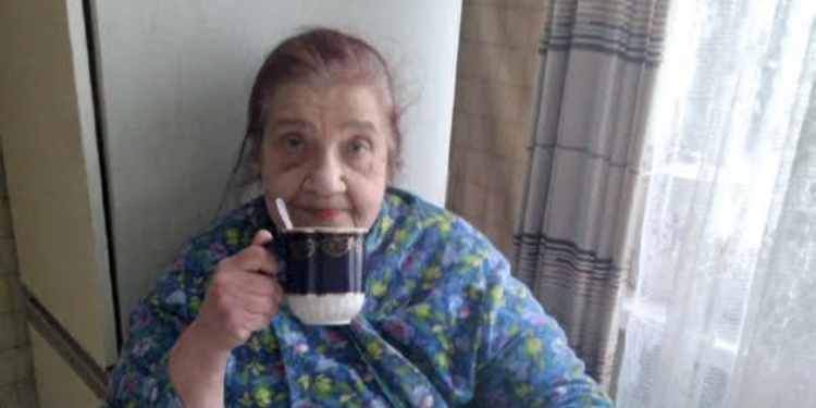 Evgenia, an elderly Jewish woman alone in Ukraine, 2023