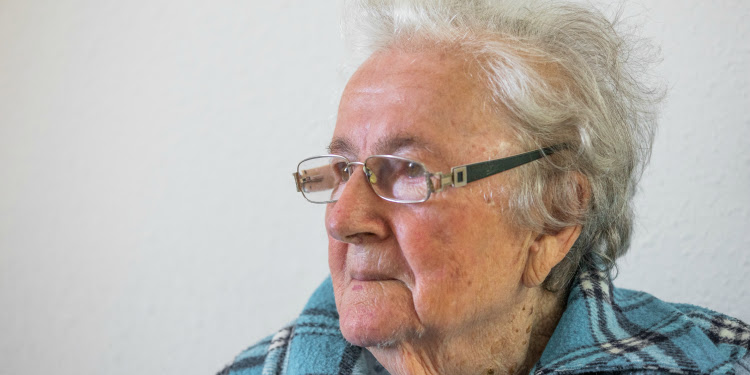 Fredirika Bakaski, an 93-year-old Auschwitz survivor from Ashkelon receives food cards/boxes.