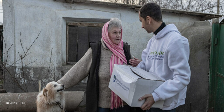 Irina, Jewish woman in Ukraine, receiving aid from The Fellowship