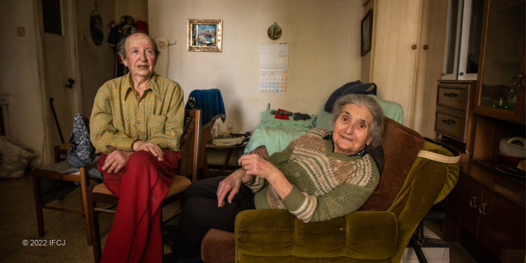Isaak and Anna, elderly Jewish couple who depends on love and care from The Fellowship