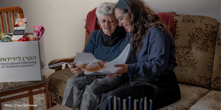 Hanukkah, Candles, Yael Eckstein, elderly, food box