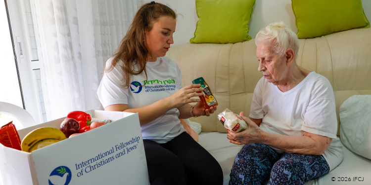 STORY Lyubov Poliakov - WDF elderly_15.jp