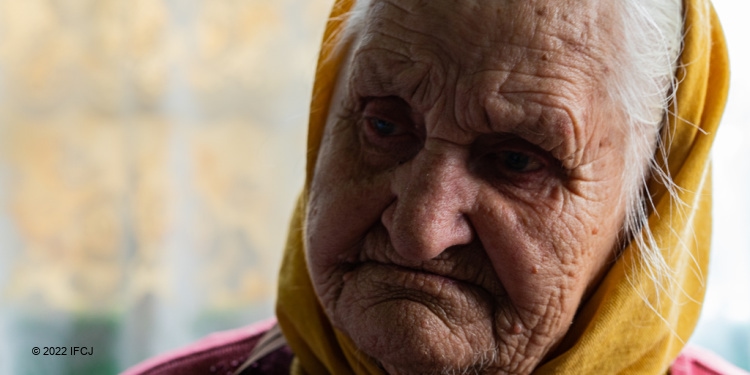 Nina, an elderly Jewish widow living in rural Ukraine