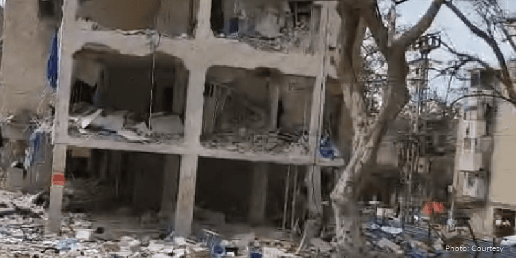 STORY Pavel Yunin and Family - rocket hit home_4