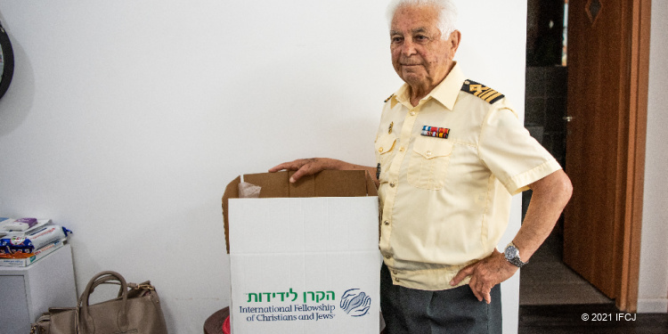 The Fellowship means everything to Yuri, 90 year old man in Ashkelon