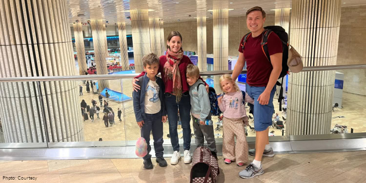Svidovyi family from Ukraine arriving in Israel