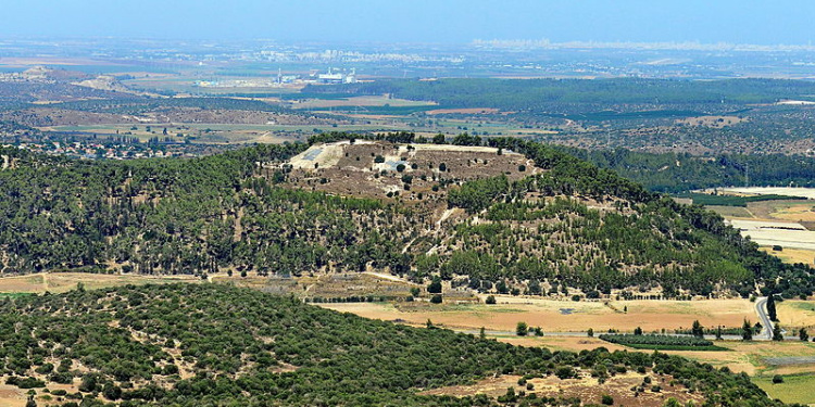 Tel Azekah, archaeology ruin